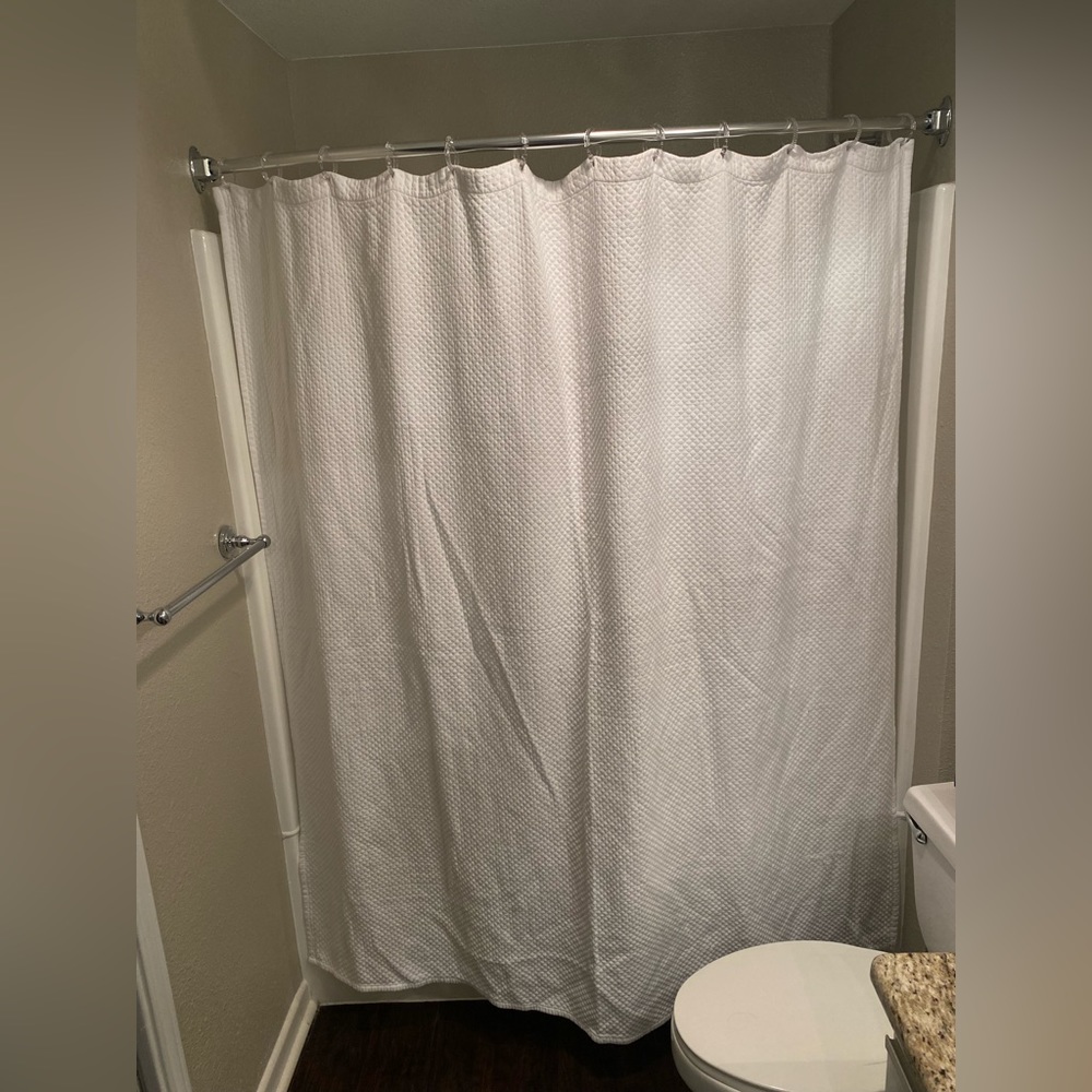 SHOWER CURTAIN 72 x 72 Inches